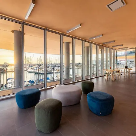 Easylife-genova-waterfront Suite-luxury Design דירה ג'נובה