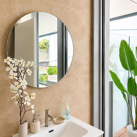 Easylife-genova-waterfront Suite-luxury Design * ג'נובה